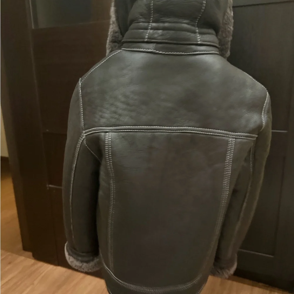 N/A luxurious shearling